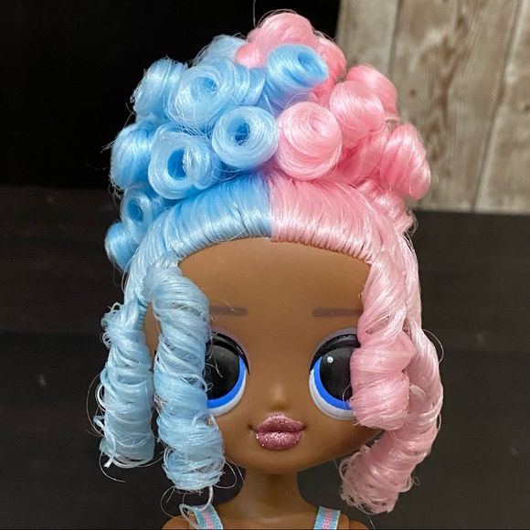 L.O.L Surprise OMG  Sweets 9" Fashion Doll - Picture 2 of 9